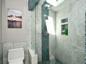 11809 NE 74th Street 13, Kirkland WA 98033