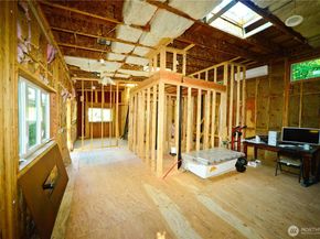 11809 NE 74th Street 13, Kirkland WA 98033
