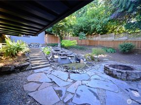 11809 NE 74th Street 13, Kirkland WA 98033