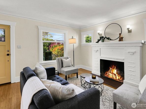 6818 16th Avenue NE, Seattle WA 98115