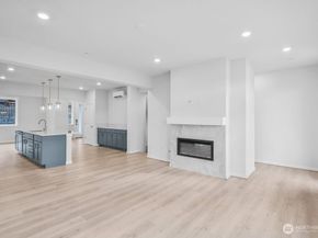 13216 NE 127th Court A, Kirkland WA 98034