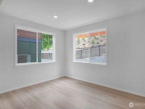 13216 NE 127th Court A, Kirkland WA 98034
