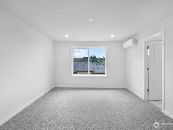 13216 NE 127th Court A, Kirkland WA 98034