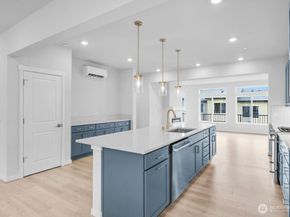 13216 NE 127th Court A, Kirkland WA 98034