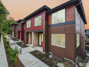 13216 NE 127th Court A, Kirkland WA 98034