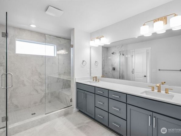 13216 NE 127th Court A, Kirkland WA 98034