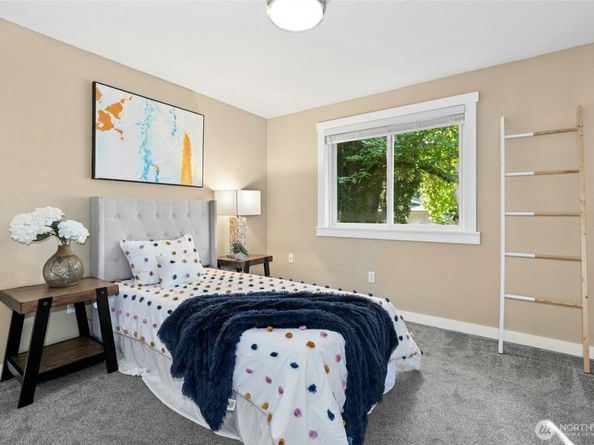 15824 NE 111th Street, Redmond WA 98052