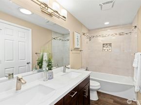 15824 NE 111th Street, Redmond WA 98052