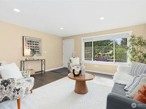 15824 NE 111th Street, Redmond WA 98052