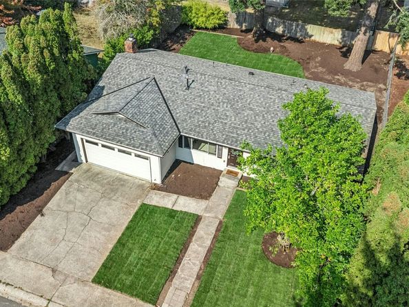 15824 NE 111th Street, Redmond WA 98052