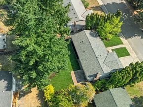 15824 NE 111th Street, Redmond WA 98052