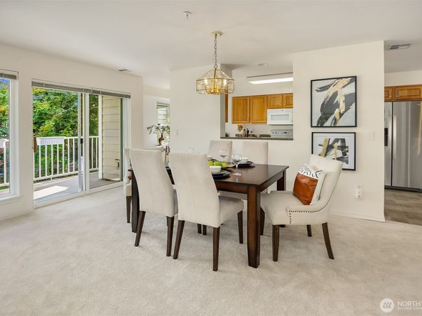 22535 SE Highland Circle 103, Issaquah WA 98029