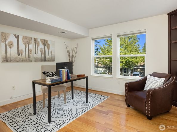 22535 SE Highland Circle 103, Issaquah WA 98029