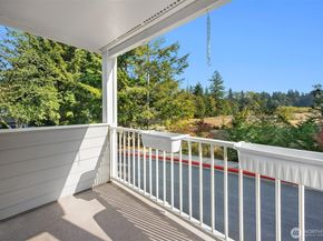 22535 SE Highland Circle 103, Issaquah WA 98029