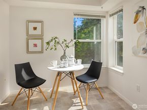 22535 SE Highland Circle 103, Issaquah WA 98029