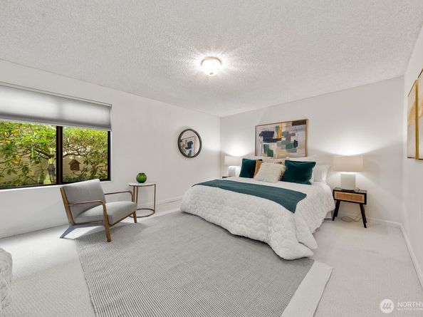 3640 26th Place W 201 B, Seattle WA 98199