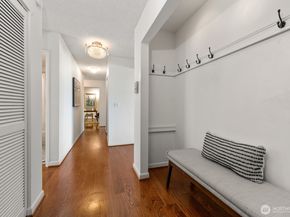 3640 26th Place W 201 B, Seattle WA 98199
