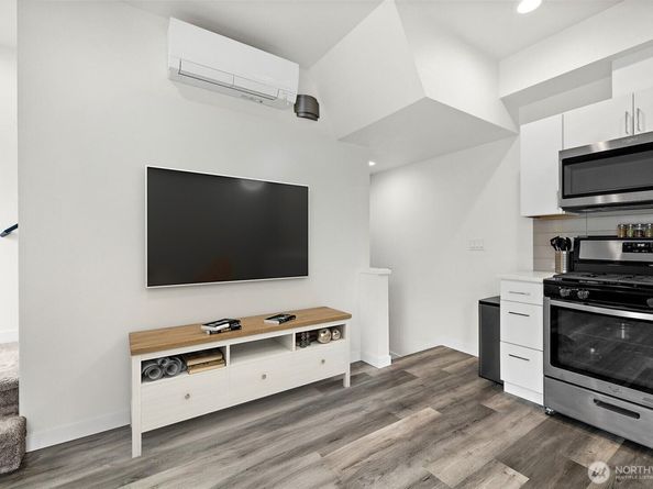 1211 E Mercer Street, Seattle WA 98102
