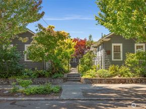 421 10th Avenue E F, Seattle WA 98102