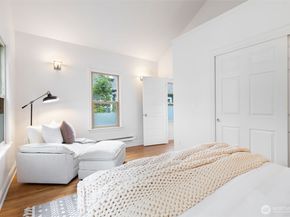 421 10th Avenue E F, Seattle WA 98102