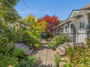 421 10th Avenue E F, Seattle WA 98102