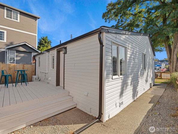 9223 38th Avenue S, Seattle WA 98118