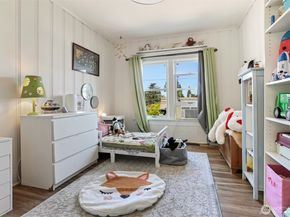 3654 35th Avenue W, Seattle WA 98199