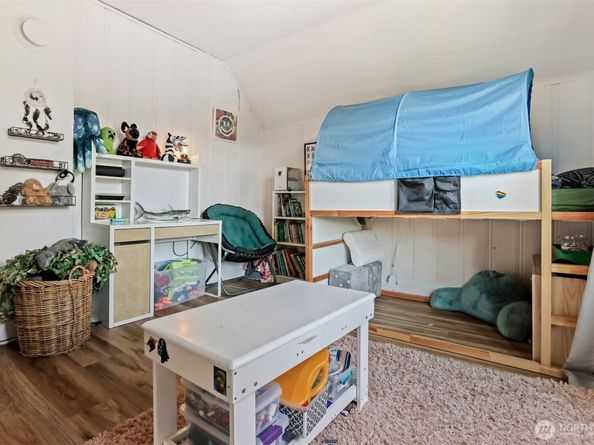 3654 35th Avenue W, Seattle WA 98199