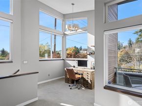 6504 39th Avenue NE, Seattle WA 98115