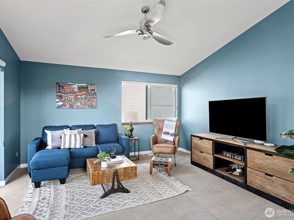 6504 39th Avenue NE, Seattle WA 98115