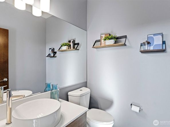 6504 39th Avenue NE, Seattle WA 98115