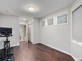 1594 Alki Avenue SW 302, Seattle WA 98116