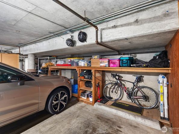 1594 Alki Avenue SW 302, Seattle WA 98116