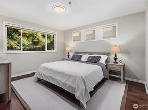 1594 Alki Avenue SW 302, Seattle WA 98116