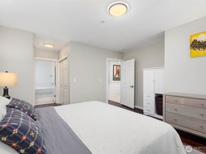 1594 Alki Avenue SW 302, Seattle WA 98116