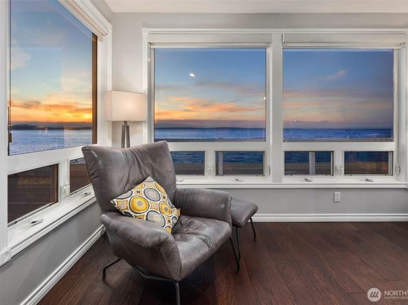 1594 Alki Avenue SW 302, Seattle WA 98116
