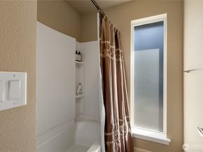 5623 Elaine Avenue SE, Auburn WA 98092
