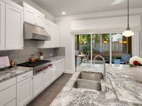 4525 90th Avenue SE, Mercer Island WA 98040