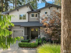 4525 90th Avenue SE, Mercer Island WA 98040