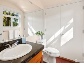 1126 24th Avenue, Seattle WA 98122