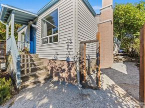10332 Midvale Avenue N, Seattle WA 98133