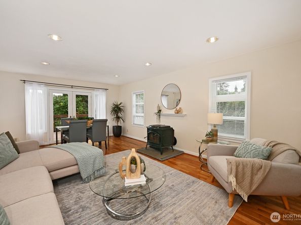 12019 B 25th Avenue NE, Seattle WA 98125