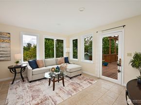 12019 B 25th Avenue NE, Seattle WA 98125