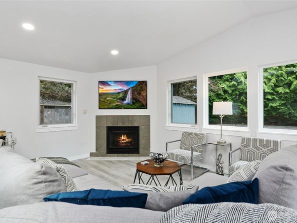 2131 105th Place SE, Everett WA 98208
