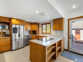 7711 Rainier Drive, Everett WA 98203