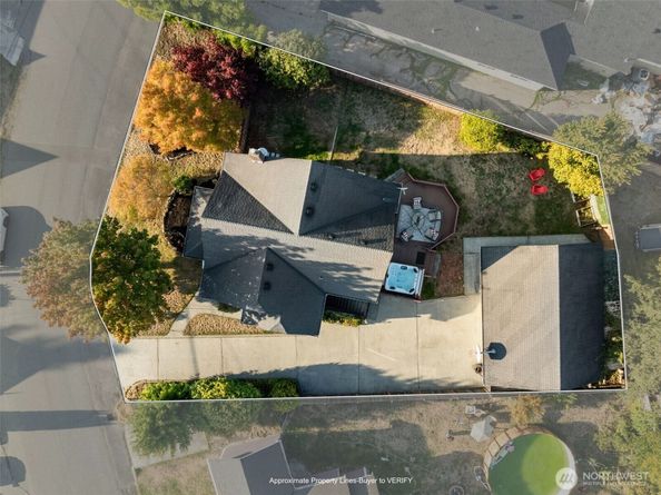 7711 Rainier Drive, Everett WA 98203