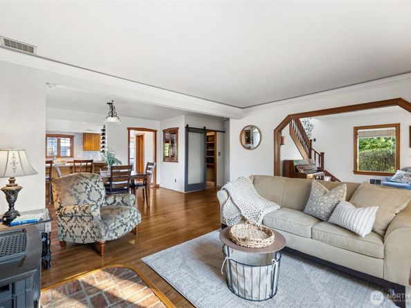 7711 Rainier Drive, Everett WA 98203