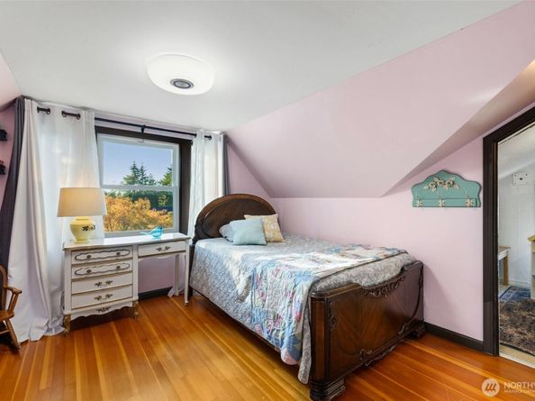 7711 Rainier Drive, Everett WA 98203