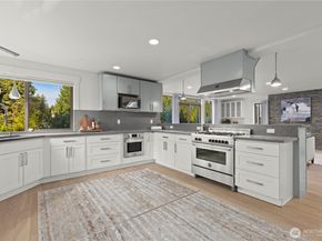 14540 Stone Avenue N, Shoreline WA 98133