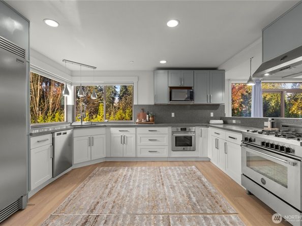 14540 Stone Avenue N, Shoreline WA 98133